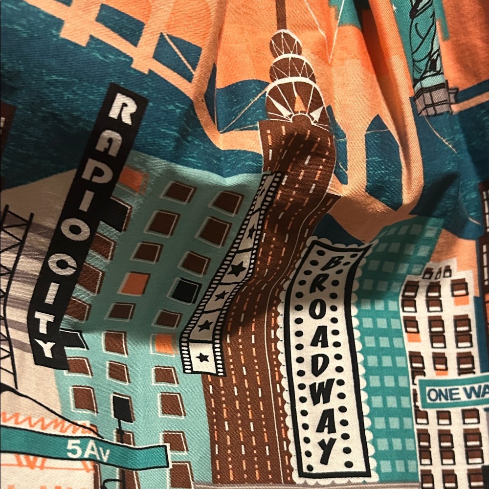 New York Cityscape Print Teal Skirt - Picture 4 of 6
